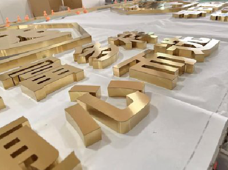 汝南拉丝不锈钢字的特点。